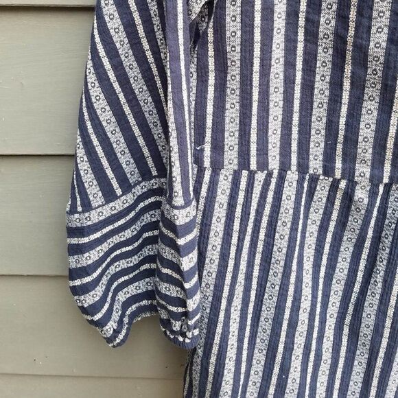 Christopher & Banks 3/4 Sleeve Blue Stripe Pop Over Size Large - Picture 5 of 11